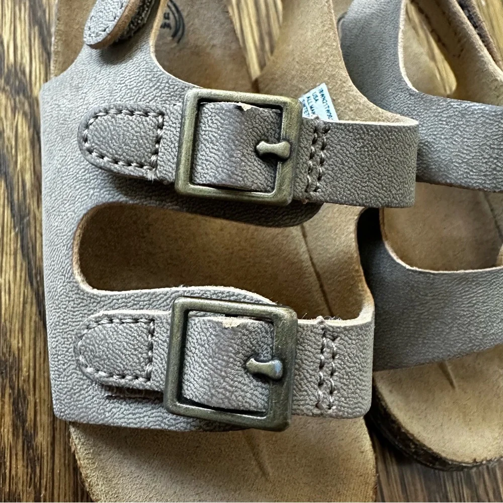 Wonder Nation adjustable buckled sandals, toddler size 6